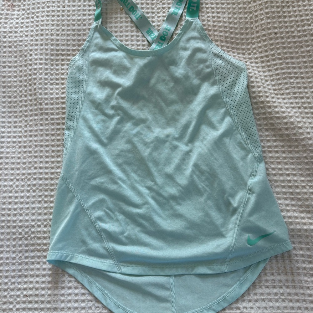 Nike dry fit workout top